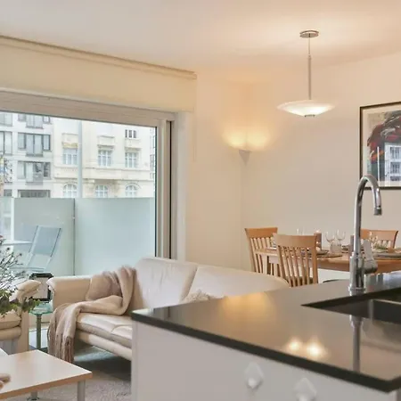 Huswell - Cosy Family With Parking Near The * Oostende