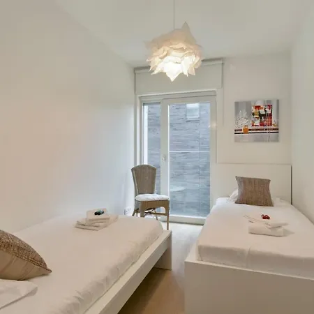 Huswell - Cosy Family With Parking Near The Apartman